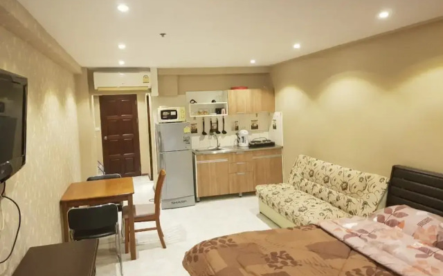 Sea View Studio Condo in Jomtien Beach Pattaya