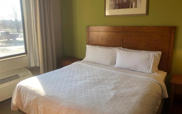 Holiday Inn Express Hotel & Suites Lansing-Dimondale, an IHG Hotel