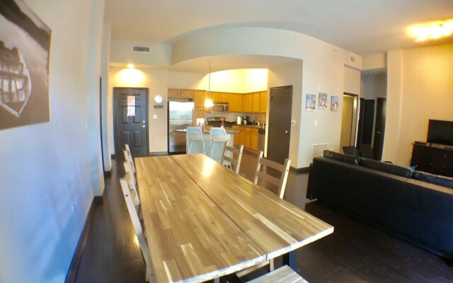 Private Condos by Ideal Experience