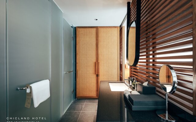 Chicland Danang Beach Hotel