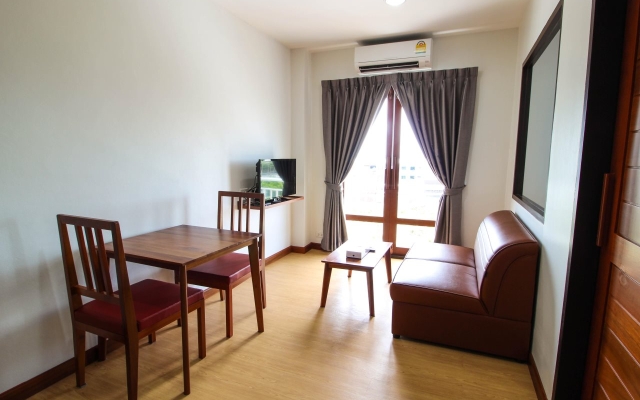 Tai-Shan Suites