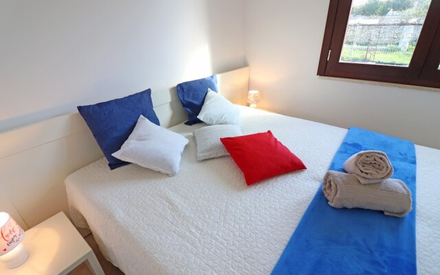 House Holidays Yasmine To Otranto 6 Places