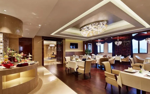 Mingcheng Jinjiang Hotel