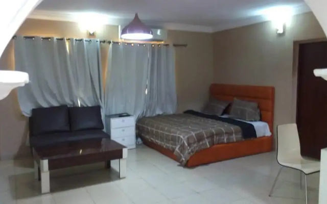 Leez Luxury Apartment