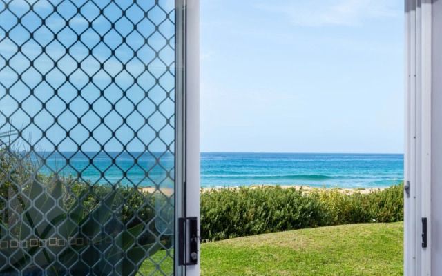 Retreat Beside The Beach - Unit Four