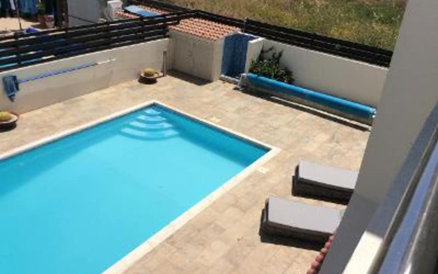 Idyllic 3 Bed Villa With Stunning Views