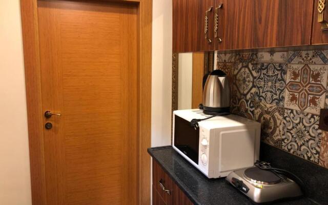 Rose Mansion by Otantik Suites