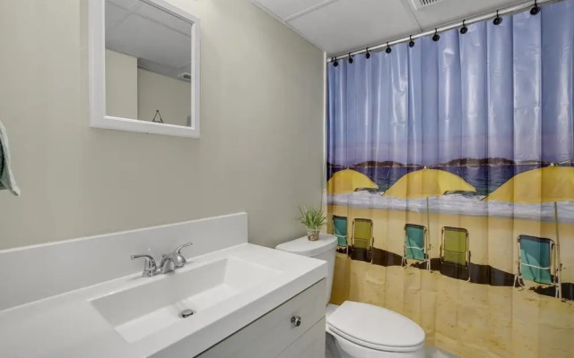Thunder Island 139d 2 Bedroom Condo by RedAwning