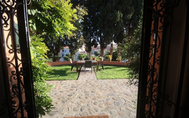 Rent&Dream Villa Malaga Manila