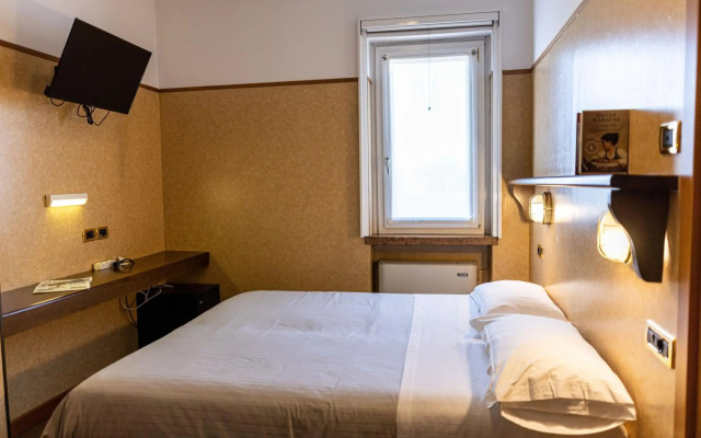 Hotel Mary