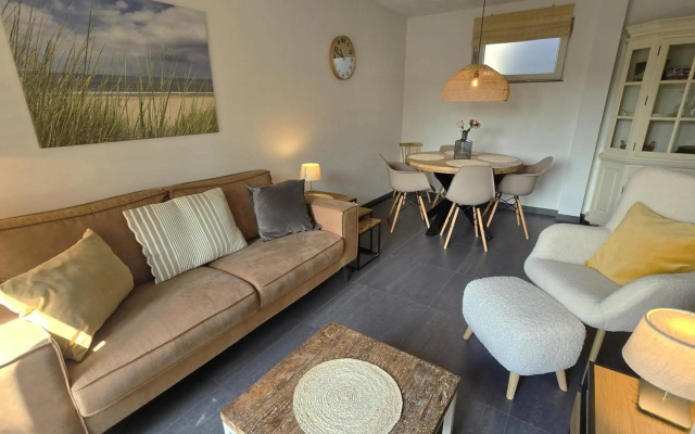 DPO40 Modern holiday home just 2 min from the beach