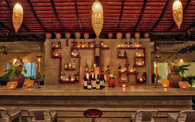 Mane Village Suites