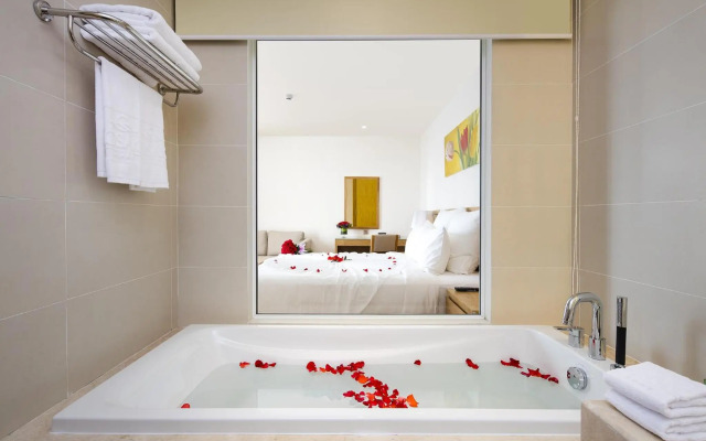 Rosaka Nha Trang Hotel