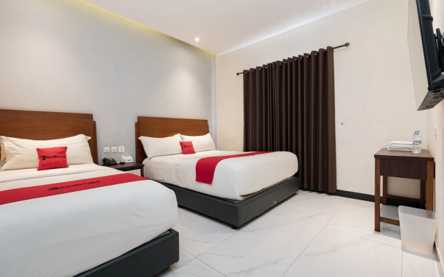 Reddoorz Plus @ Uno Jalan Merak Samarinda – Guest Rooms – Samarinda