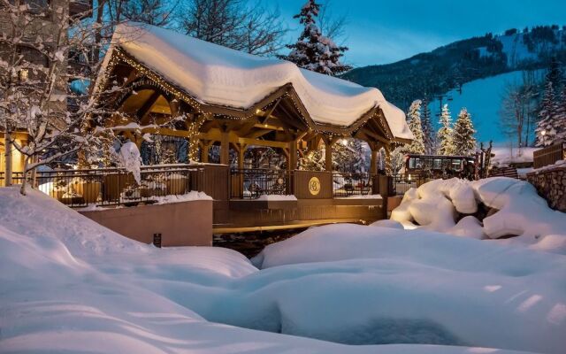 Newly Renovated 2 Bed/ 2 Bath Beaver Creek  2 Bedroom Condo by RedAwning