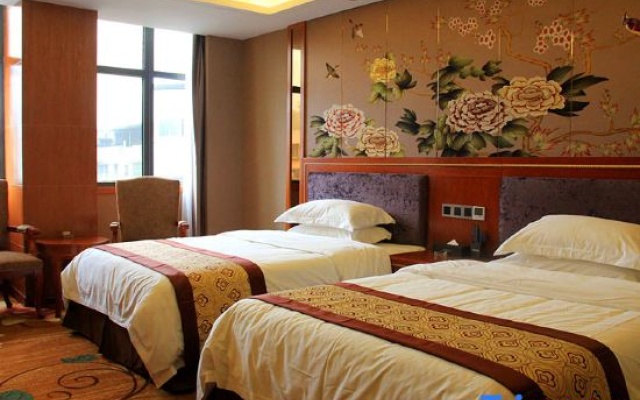 Hongyun Grand Hotel – Guest Rooms – Huaying