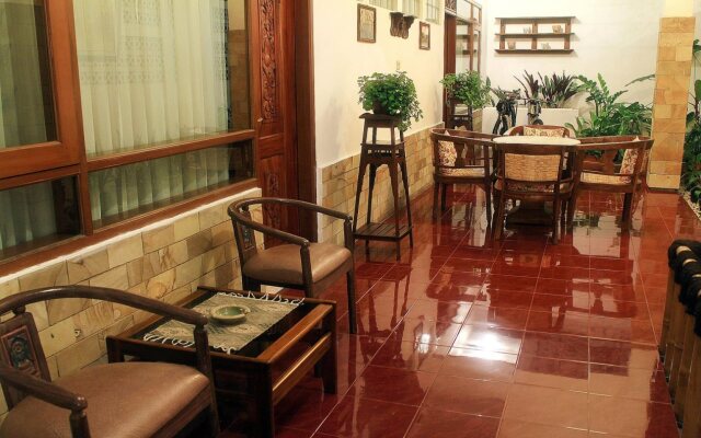 Reddoorz Plus Near Politeknik Negeri Bandung