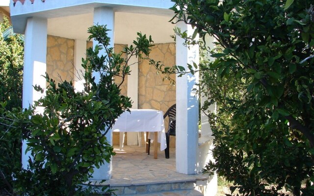 Mir - Close to Beach - SA1