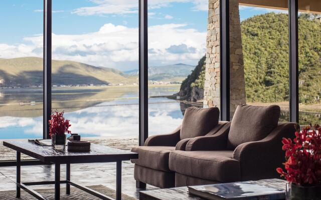 High Mountain Resort - Shangri-La