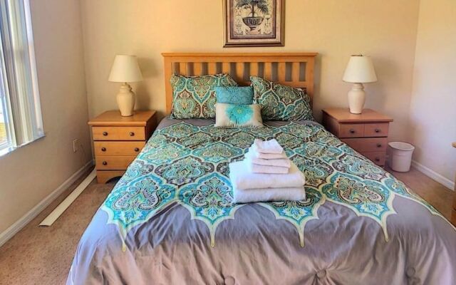 Goofy's Grotto - 3 Br townhouse by RedAwning