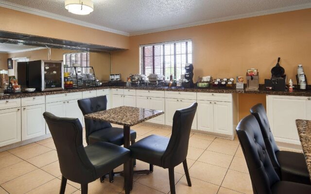 Best Western Brady Inn