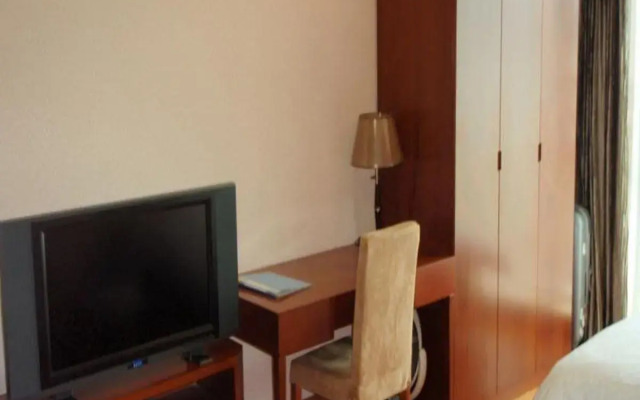 Regents Park Apartments (Abest Zhongshan Park No.2)