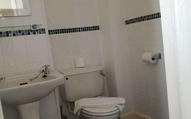 Seaclyffe Hotel Ltd