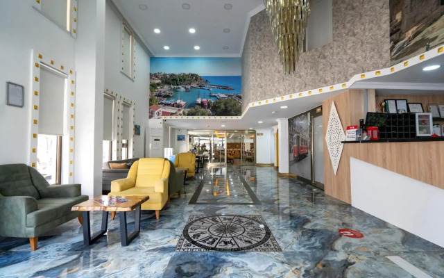 Piyes Otel