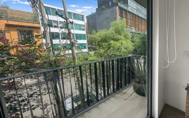20-202 Elegant 2br-roma Norte Parking 24-7 Security