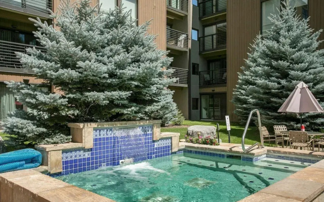 311 Vail International - 2 Br Condo