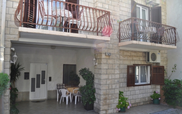 Room Ljuba - 130 meter from sea R7 Makarska, Riviera Makarska