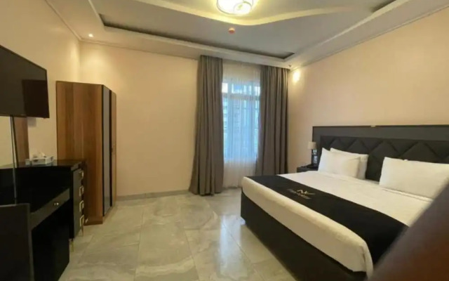 Home Free Hotel