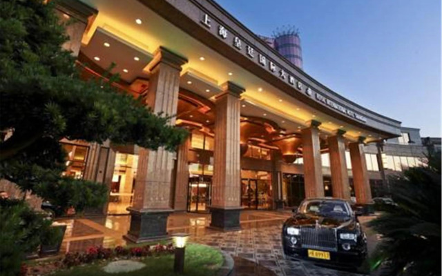 Royal International Hotel
