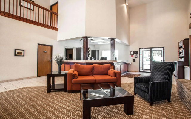 Comfort Suites Peoria I-74