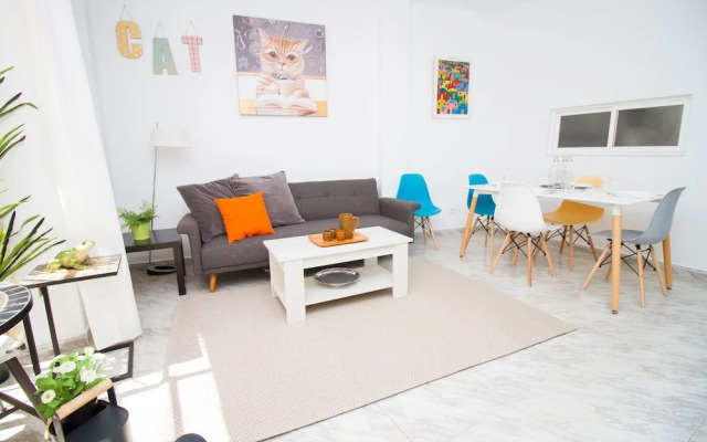 Spacious and Bright Apartment by La RecepciÃ³n