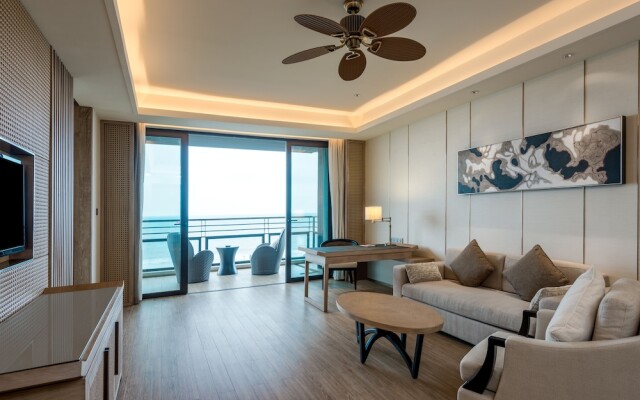 Crowne Plaza Hailing Island