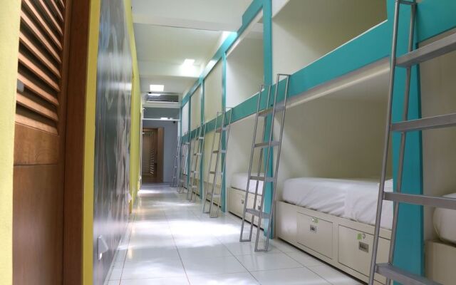 Hostel Tropico 20º OceanFront