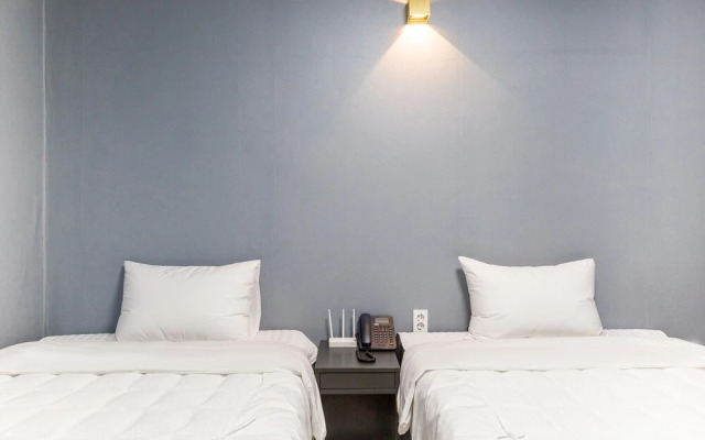 Yeosu Rivera Hotel