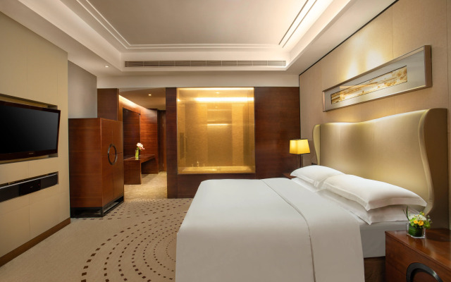 Crowne Plaza Huizhou by IHG
