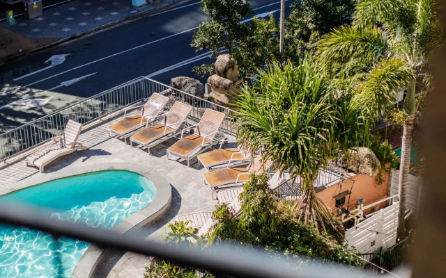 BUNK Surfers Paradise - International Backpacker Hostel