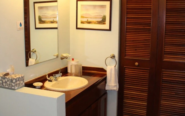 The Crimson Orchid Inn at Orchid Bay