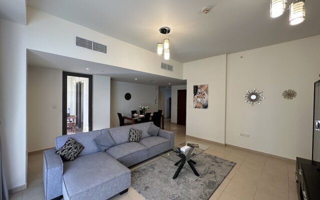 Manzil - Cozy 2BR Apt in JBR with Sea Views