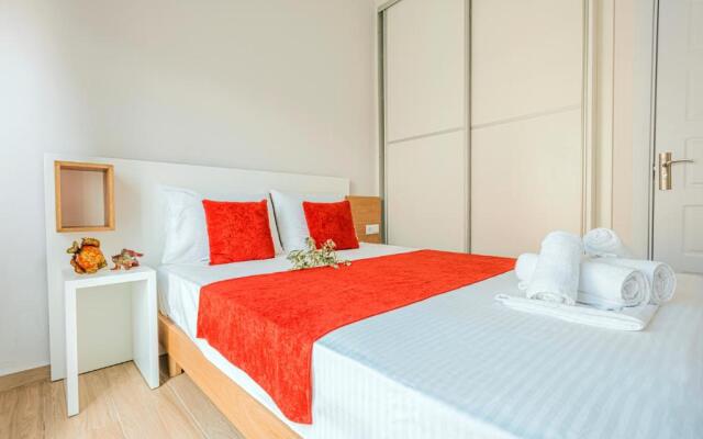 Design Suites Efharis (Merlot)