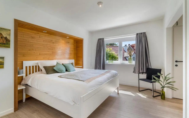 Villa Gamoni - spacious holiday home with garden