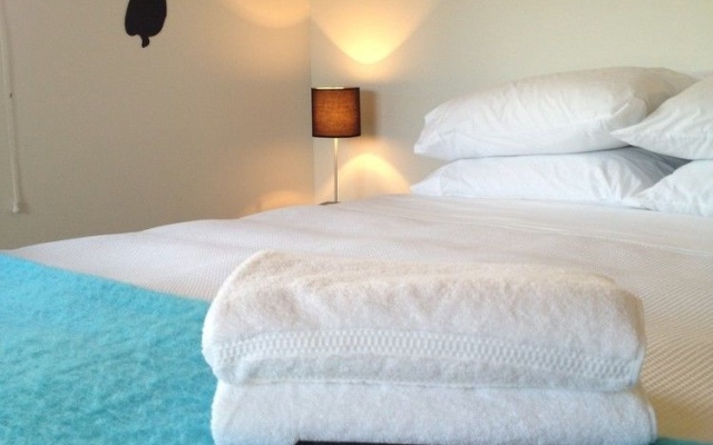 Whangamata Beach House – Guest Rooms – Whangamata