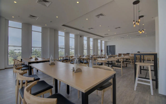 OYO Townhouse 100 Somani TC