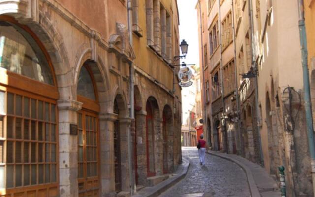 Coeur Vieux Lyon, 60 M2 lumineux tout confort