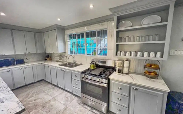 Villa Isabella Discovery Bay