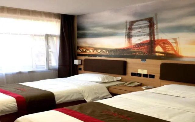 Thank Inn Chain Hotel Liaoning Huludao Xingcheng City Ningyuan Ancient City – Guest Rooms – Huludao