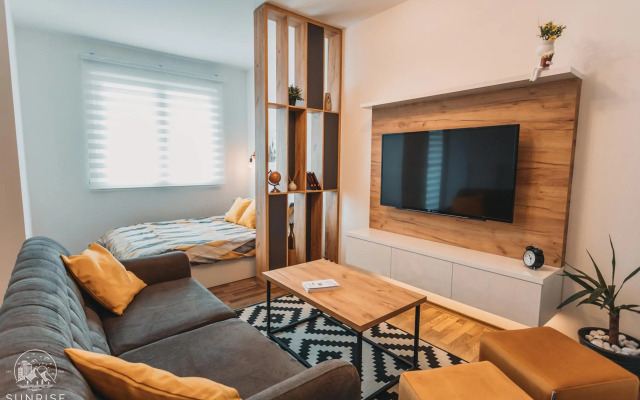 Sunrise Luxury Apartment